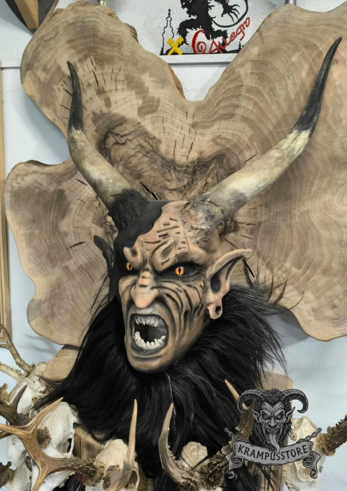 Krampus maska
