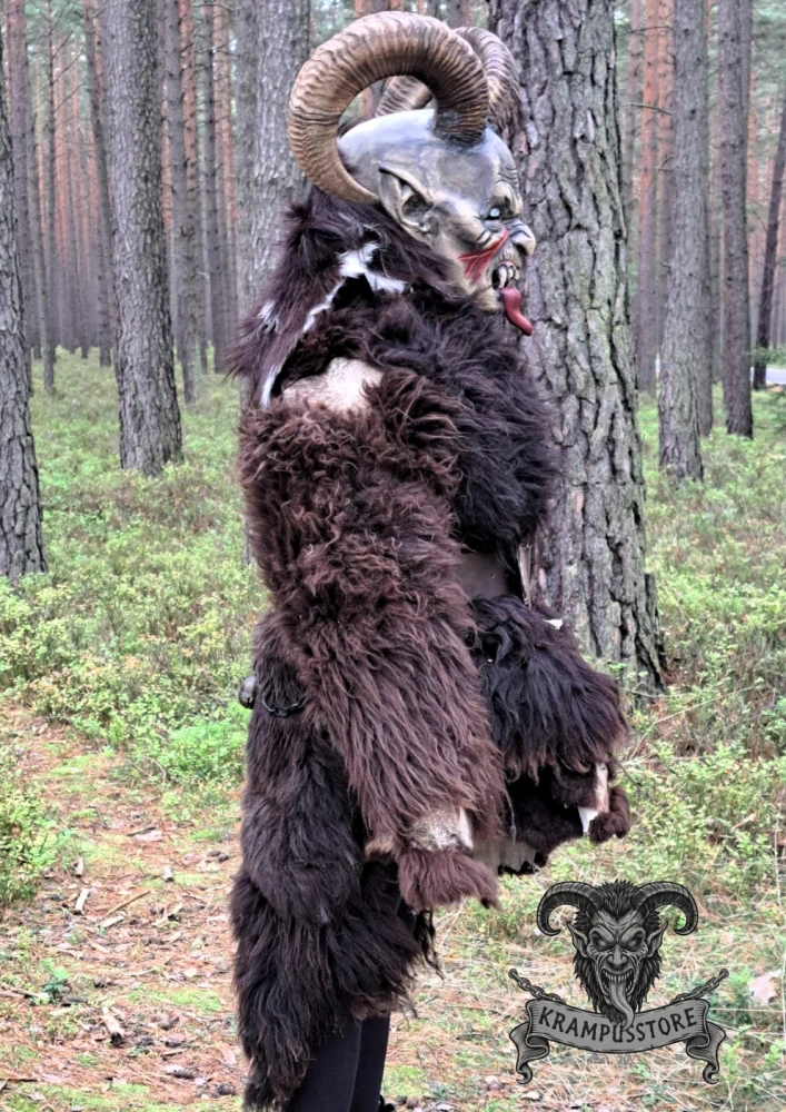 Krátký Krampus kabát 2