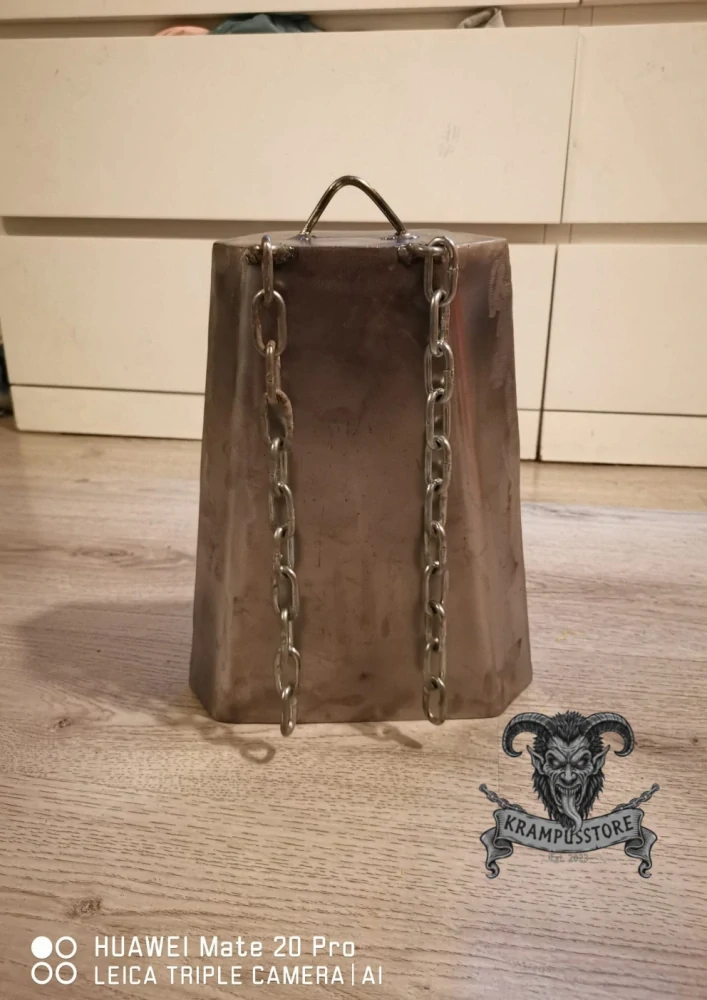 Zvon 30 cm s řetězy