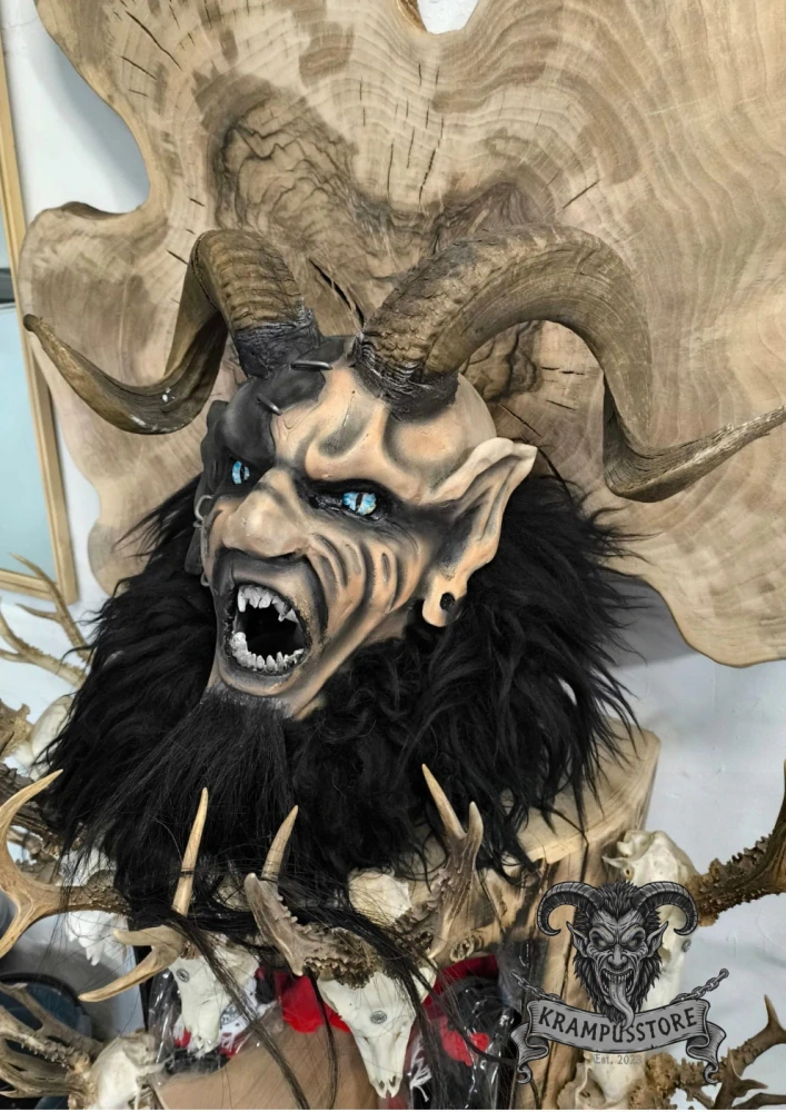 Krampus maska