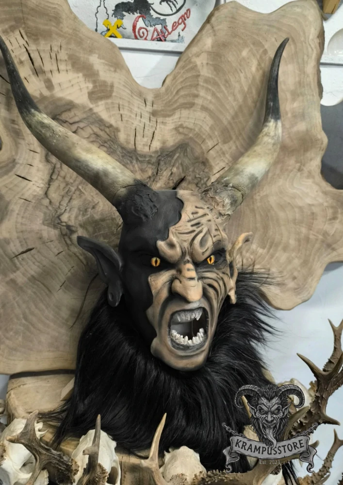 Krampus maska