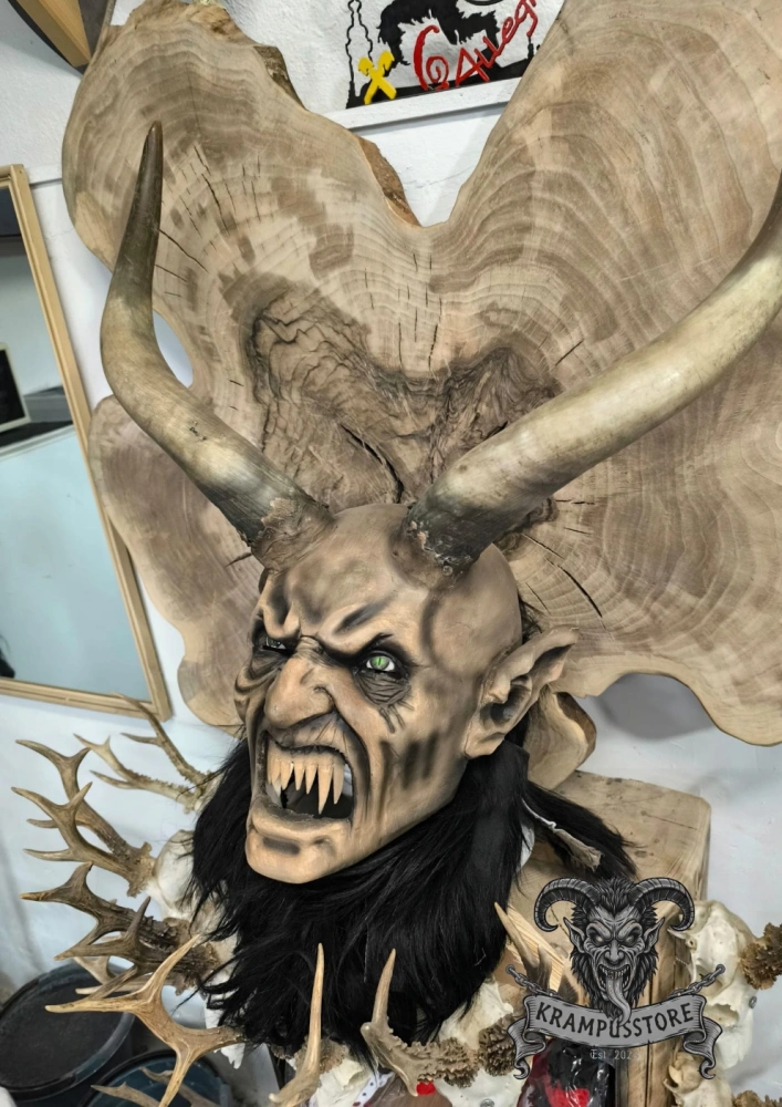 Krampus maska