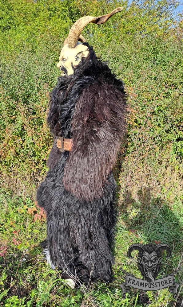 Krampus kabát