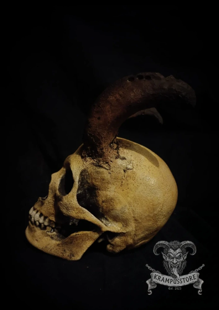 Rohatec menší s čelistí s epoxidovými rohy
