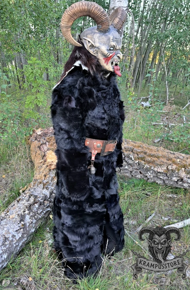 Krampus kabát