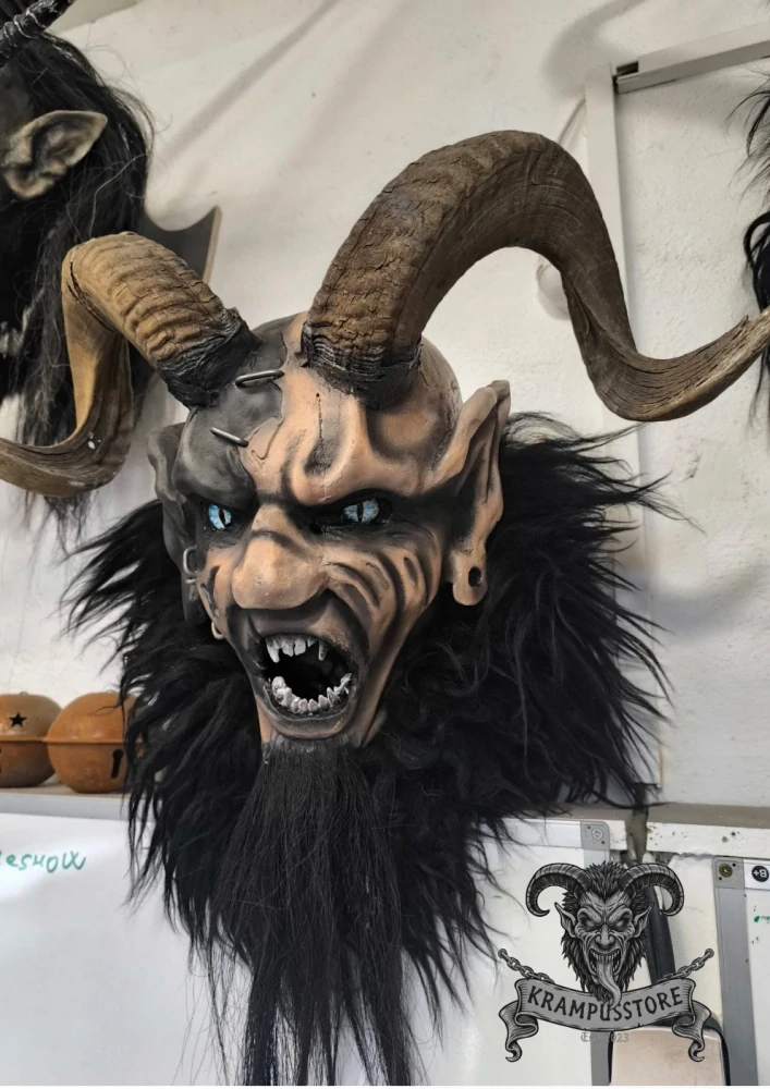 Krampus maska